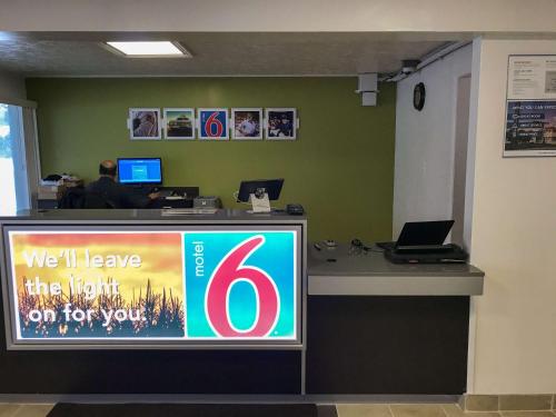 ล็อบบี้, Motel 6 North Olmsted, OH - Cleveland in นอร์ท โอล์มสเต็ด (OH)