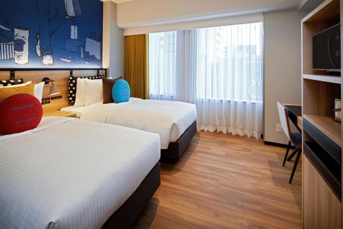 room detail thumbnail 1