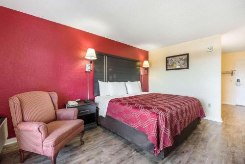 Econo Lodge - Waynesville