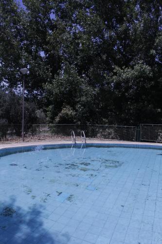 泳池, Cabaña en Olivar Centenario Agroecológico Tutuna (Cabana en Olivar Centenario Agroecologico Tutuna) in 阿韋拉斯泰恩鎮