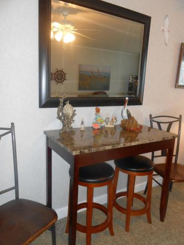 1411 Waters Edge Resort condo