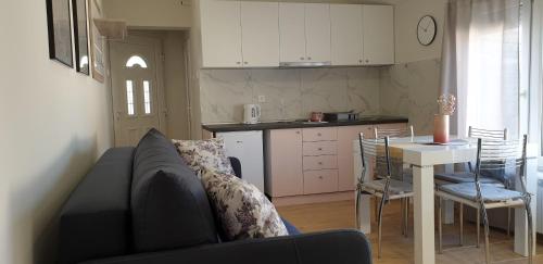 Lovely Private Flats FREE parking in Klisa