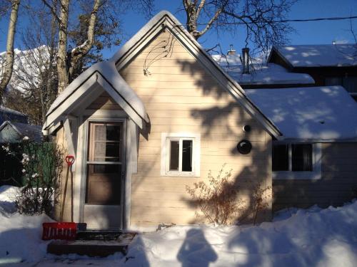Holiday Lodge Cabins 5