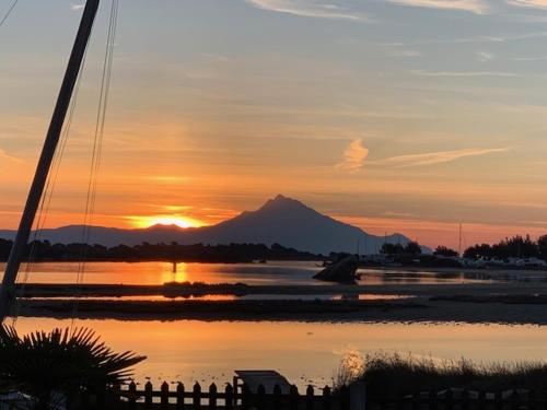 DREAM VIEW LIVARI beachfront DREAM VIEW LIVARI beachfront