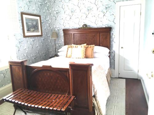 Post House Inn Circa 1835 Guesthouse Bed And Breakfast Niagara