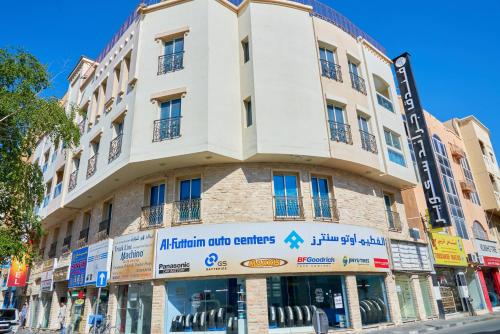 Grand Square Hotel - image 4