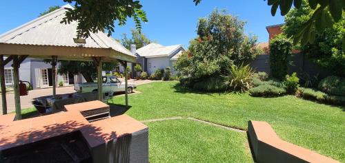 Garden, Acacia Westdene B&B in Baysvalley