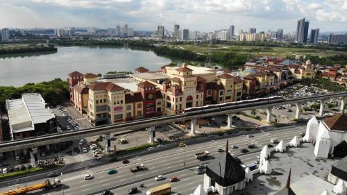 No.8 The Cube @ Puchong Skypod Residence No.8 The Cube @ Puchong Skypod Residence