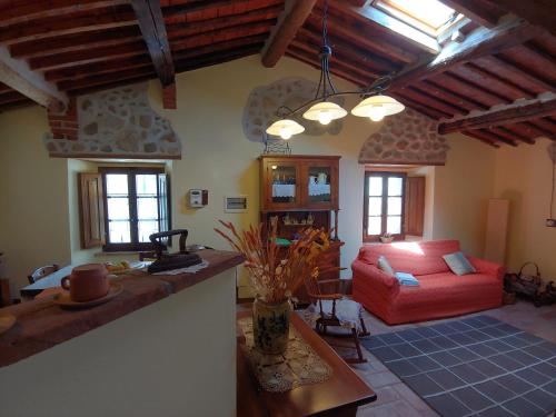 Casina nel Borgo - Apartment - Pari