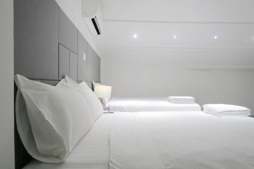 Executive Suite image 3