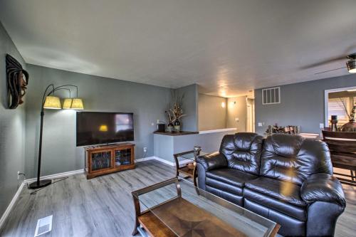 Renovated Lakefront Escape with Private Dock and Deck! in Bella Vista, USA