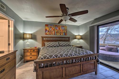 Lakefront & Trailside Escape w/ Private Dock +Deck, Bella Vista (photo 10)
