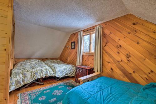 Secluded Johnsburg Outdoor Oasis - Private Hot Tub - image 3