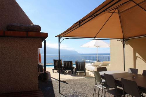 Villa Quinze - Luxurious 3 bedroom Villa with private pool and games room & amazing views