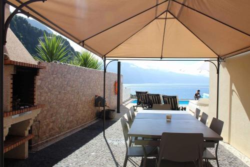 Villa Quinze - Luxurious 3 bedroom Villa with private pool and games room & amazing views