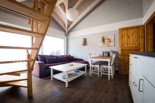 Relax Comfy Cozy Apartment 2