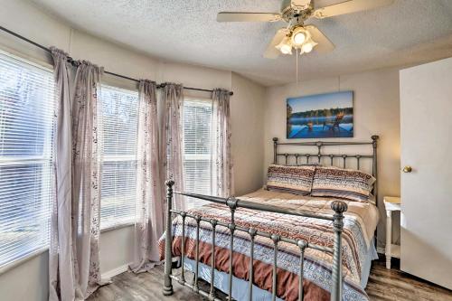 Broken Bow Home 2 Mi to Beavers Bend State Park Broken Bow Home 2 Mi to Beavers Bend State Park