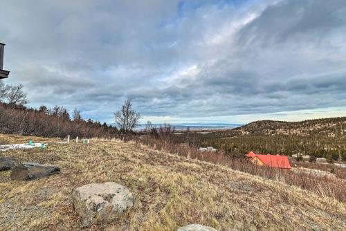 Modern Anchorage Home with Stunning Mountain Views! - image 6