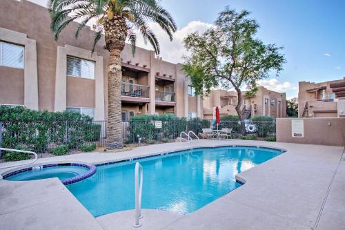 Condo with Pool about 1 Mi to Old Town Scottsdale! - image 3
