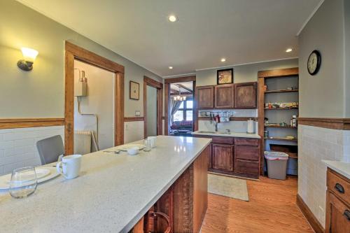Pet-Friendly House Less Than 1 Mi to Lake Michigan! - image 8