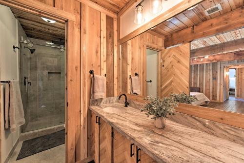 New Riverfront Cedar Cabin- Private Beach and Dock! - image 14