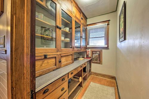 Pet-Friendly Sheboygan Home, 1 Mi to Lake Michigan