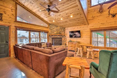 Spacious Broken Bow Cabin with Hot Tub and Playground!