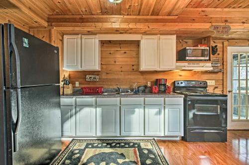 Home in the Smokies with Game Room Less Than 6Mi to Dollywood - image 5