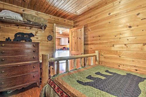 Home in the Smokies with Game Room Less Than 6Mi to Dollywood - image 9