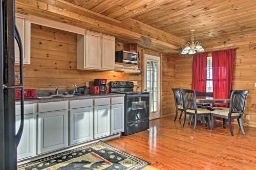 Home in the Smokies with Game Room Less Than 6Mi to Dollywood - image 6