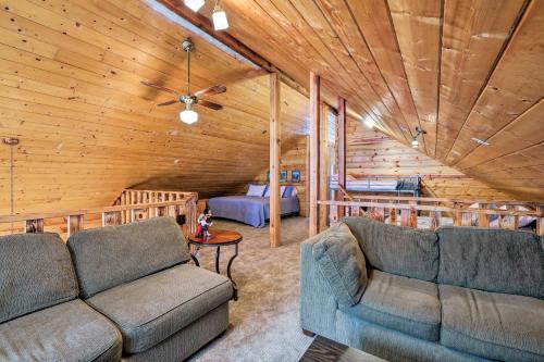 Fully Remodeled Munds Park Woodland Cabin Getaway! - image 7