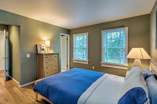 Classic East Hampton Home with Pool Walk to Village - main image
