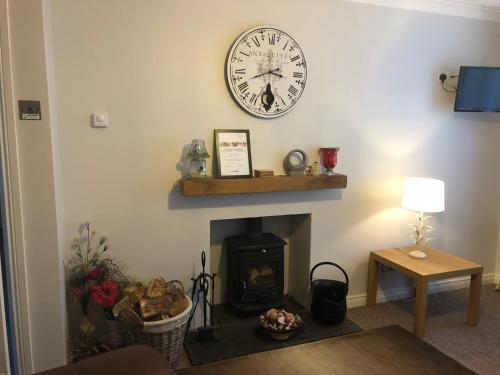 Grt Location N Well Equipped 4 Long Stays J6m1 Motorway P Wifi Stove, , County Antrim