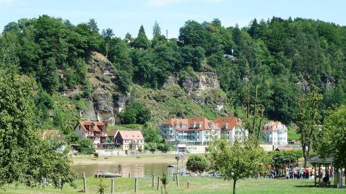 Létesítmények, MB Hotel Weißer Hirsch in Hohnstein