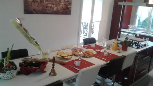 La Villa photo 16