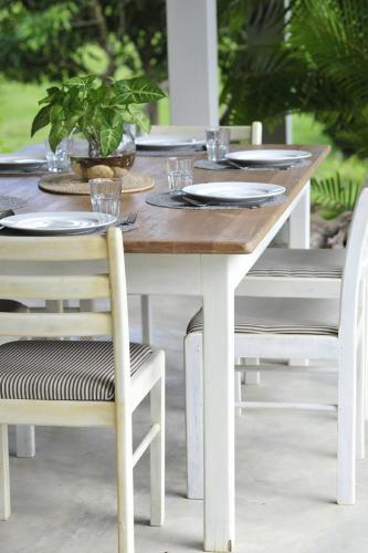 Létan Lontan (Letan Lontan) in เปอตี กาเบรียล