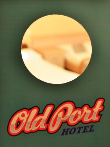 Old Port Hotel - image 4