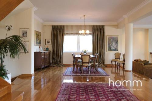 Sublime Luxurious homm Villa in Paiania gîte à louer Zografou