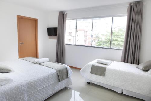 Luxury Triple Room image 2