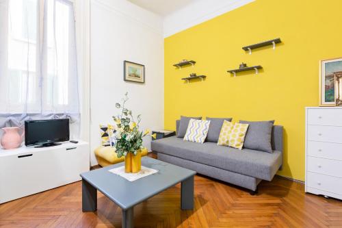 Loreto Courtyard Apartment, Mediolan