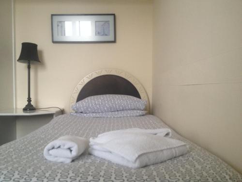 Welbeck Hotel - Close to Beach, Train Station & Southend Airport