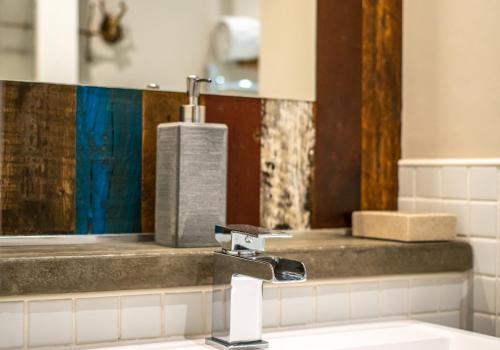 The Waverley Park Residence No 2 - image 8