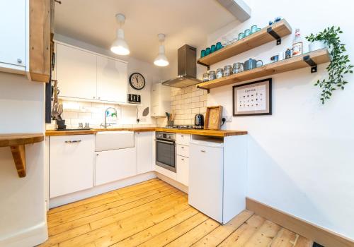 The Waverley Park Residence No 2 - image 5