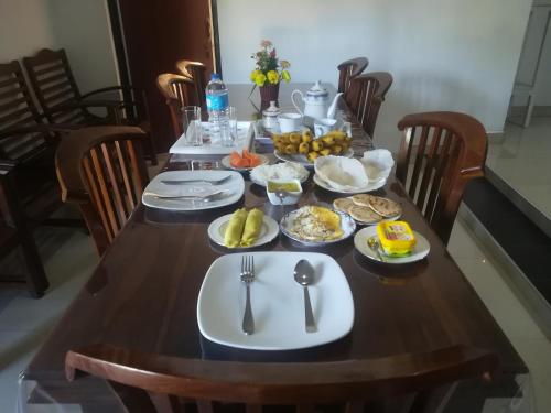 Makanan dan Minuman, Dambulla Tourist Resort in Sigiriya