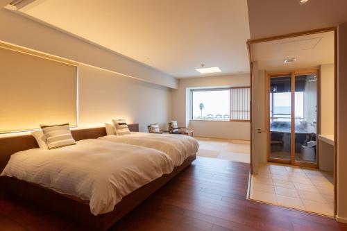 Superior Room with Tatami Area and Hot Spring Bath