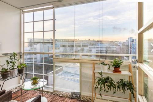 Balcony/terrace, Scandinavian design heart City Center Runeberginkatu near Sibelius Park