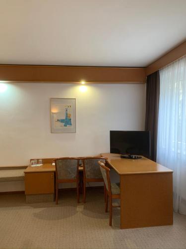 Hotel Mondial Comfort - image 8