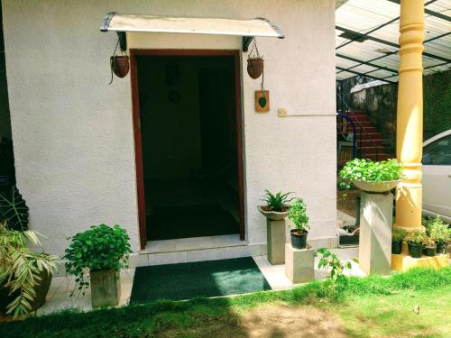 Villa Two Residence in Mount Lavinia Beach
