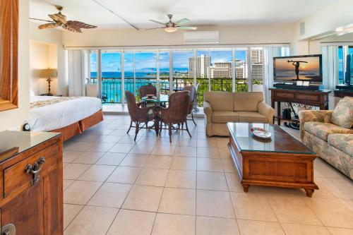 Waikiki Shore 1308