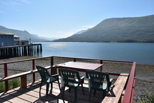 Zachar Bay Lodge - image 2